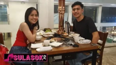 Gusto Muna Daw Nyang Mag Samgy Bago Isuko Ang Kanyang Pussy